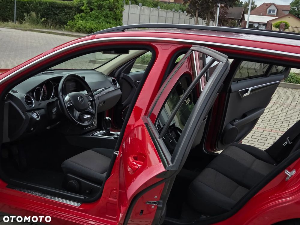 Mercedes-Benz Klasa C 250 CDI DPF BlueEFFICIENCY - 27
