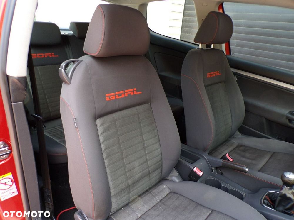 Volkswagen Golf - 20