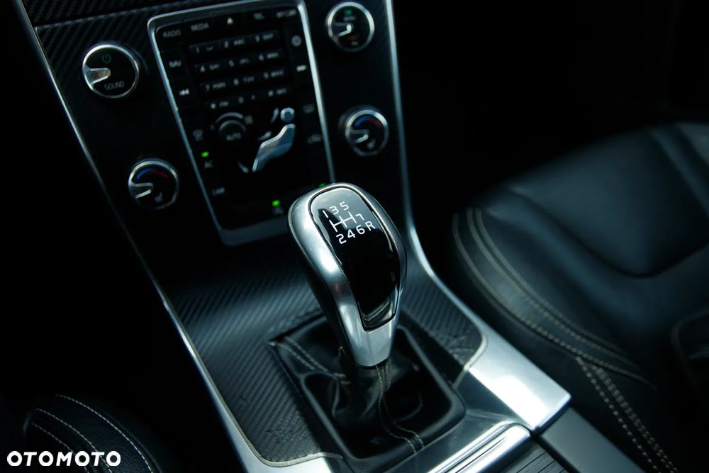 Volvo V60 D3 Summum - 21