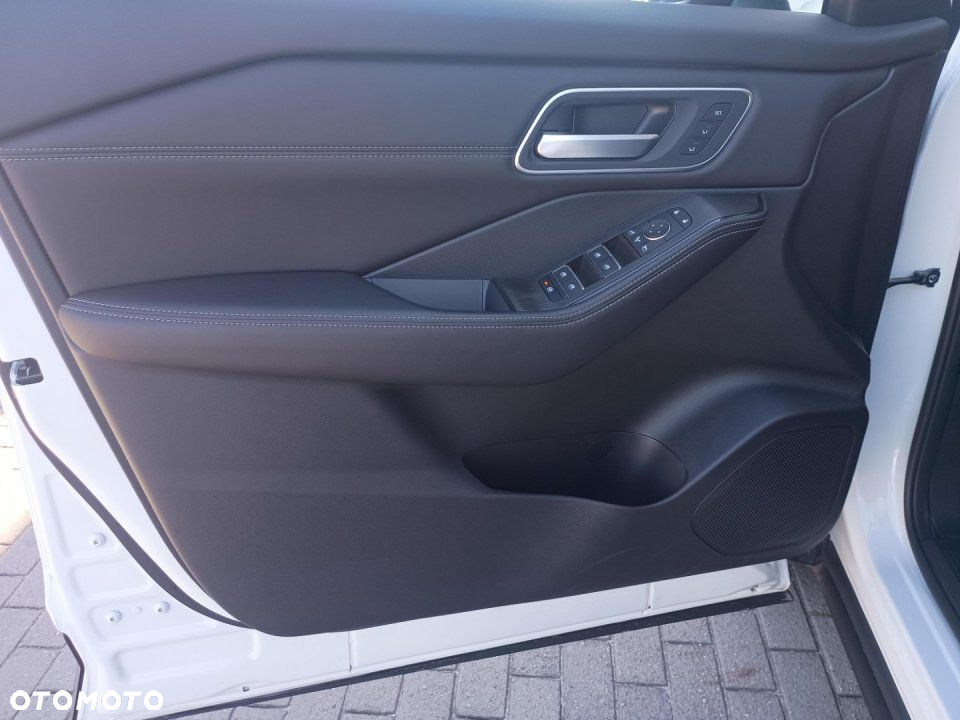 Nissan X-Trail - 12