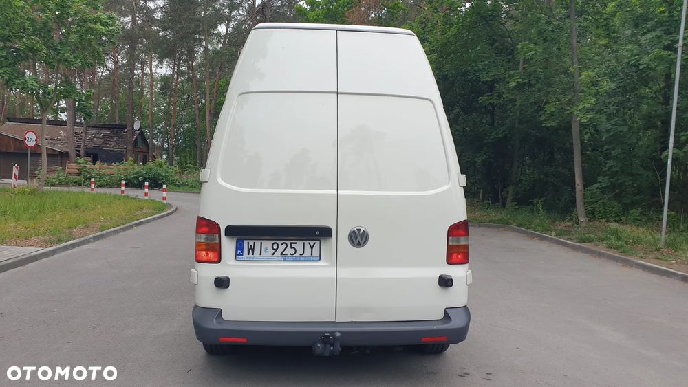 Volkswagen Transporter Caravelle Kurz (5.Si.) - 10