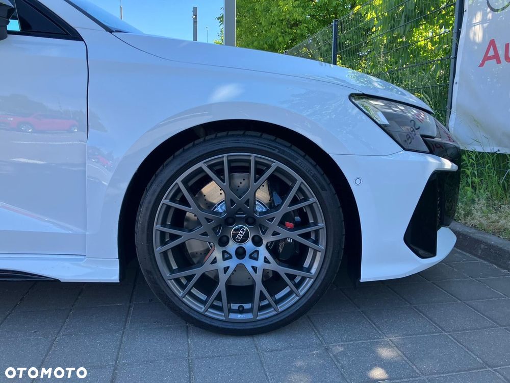 Audi RS3 Sportback - 28