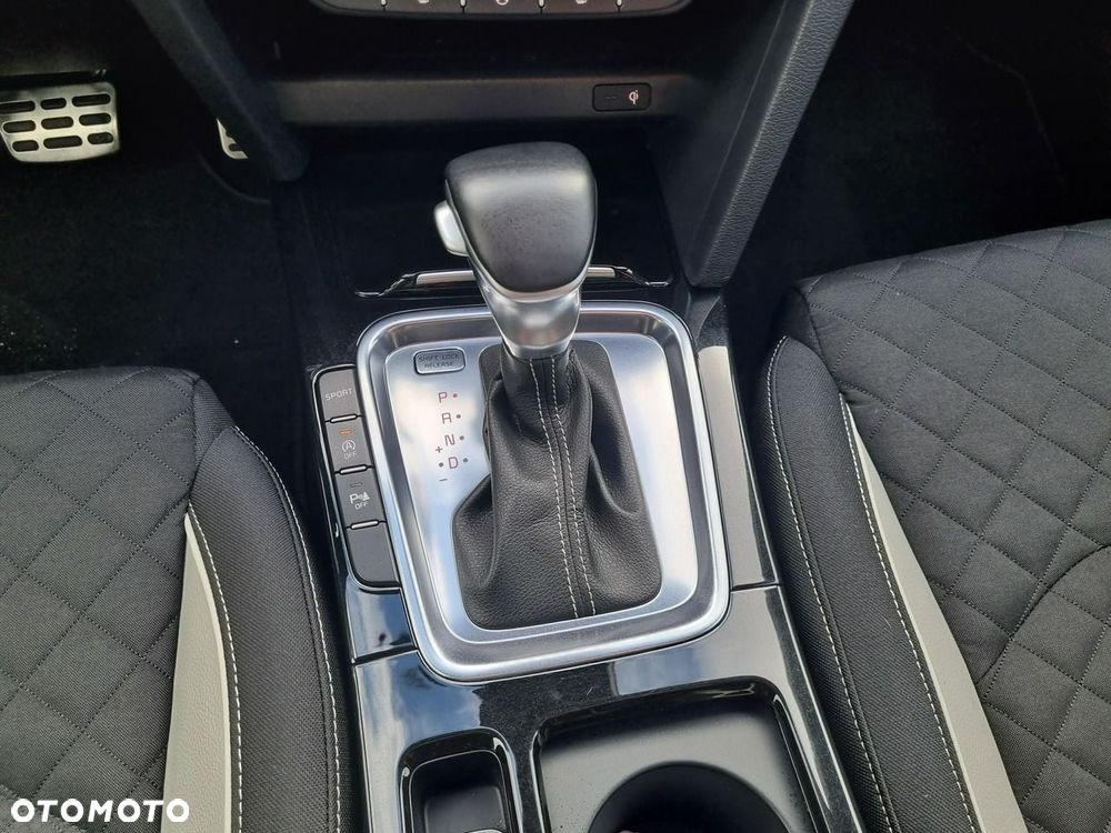 Kia Ceed 1.4 T-GDI DCT OPF GT Line - 23