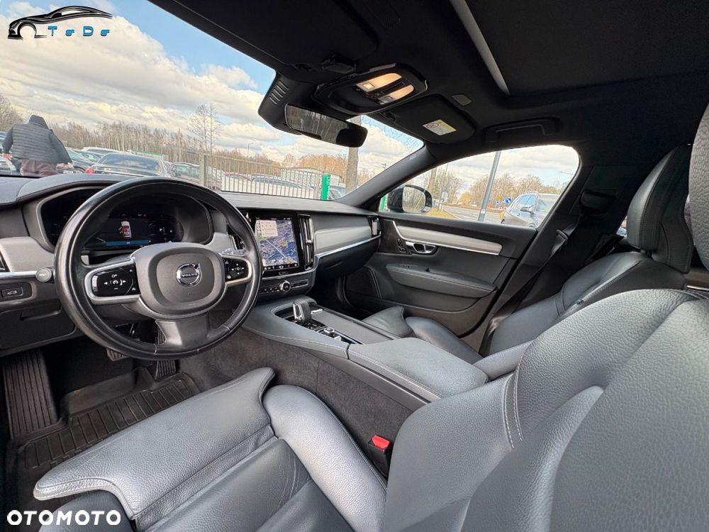 Volvo V90 Cross Country B5 D AWD Core - 19