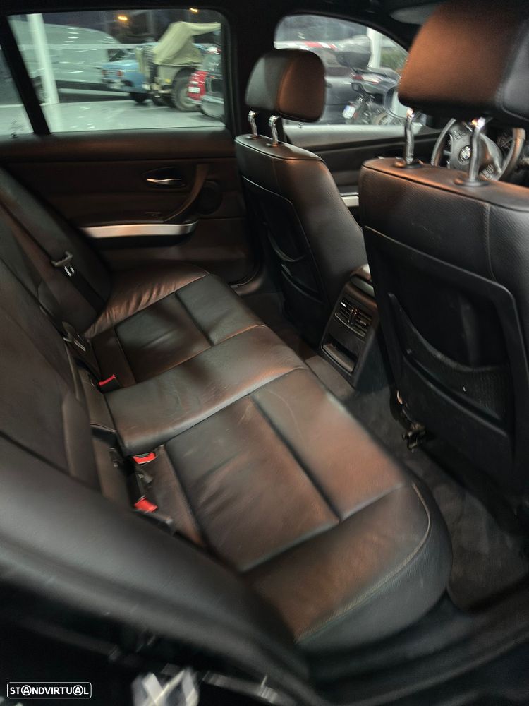 BMW 320 d xDrive DPF Aut. Edition Sport - 10