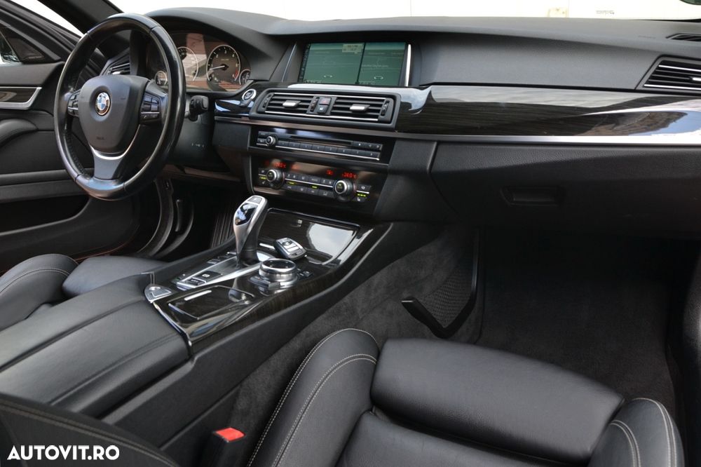 BMW Seria 5 530d Sport-Aut. Luxury Line - 19