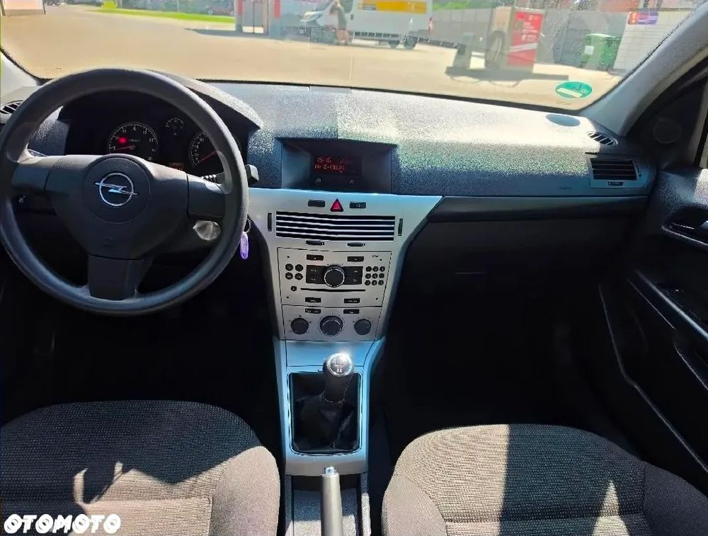 Opel Astra 1.4 Enjoy - 19