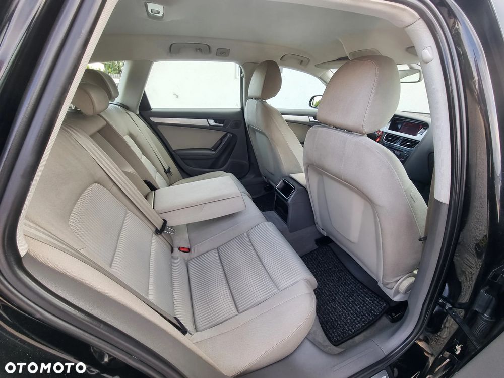Audi A4 Avant 2.0 TDI - 13