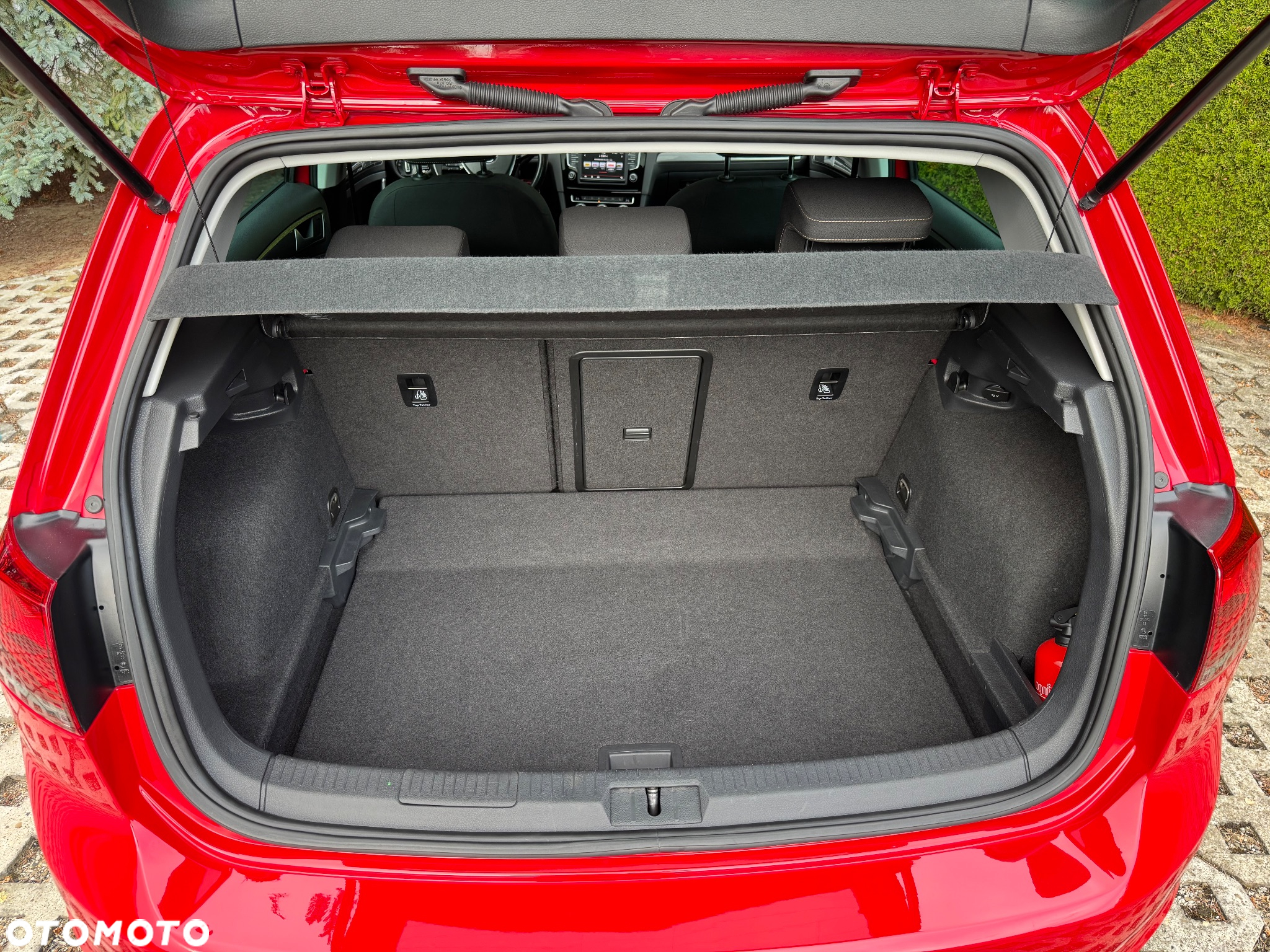 Volkswagen Golf - 16