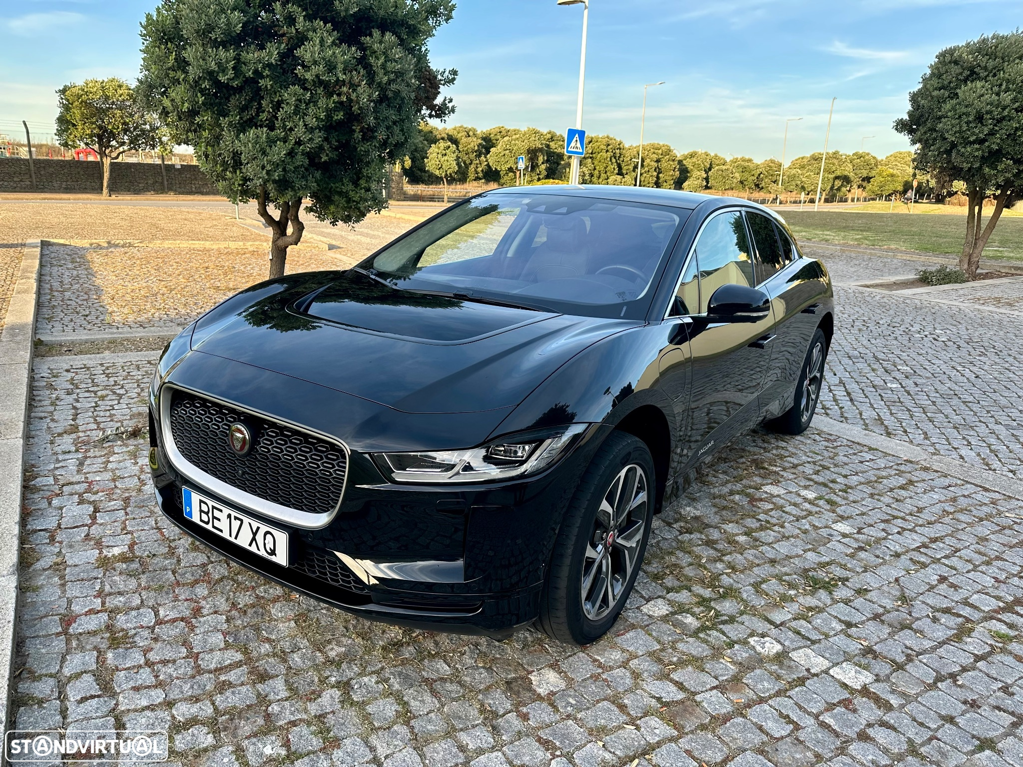Jaguar I-Pace EV400 AWD HSE - 5