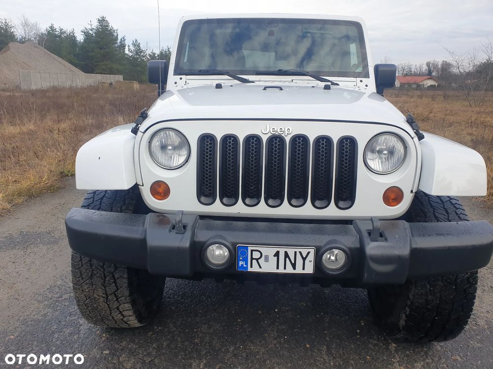 Jeep Wrangler Unlimited 3.8 Automatik Sahara - 5