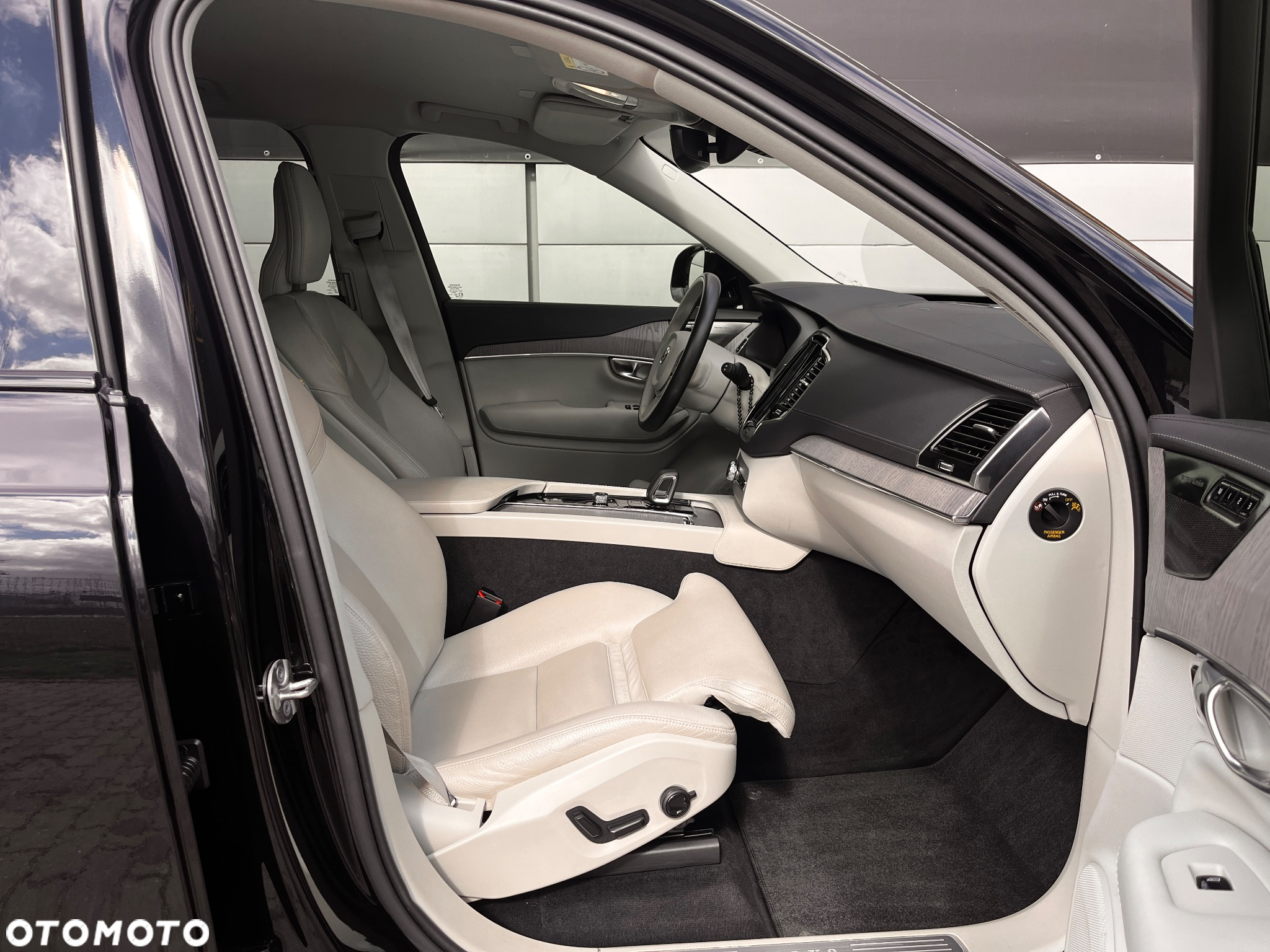 Volvo XC 90 - 36