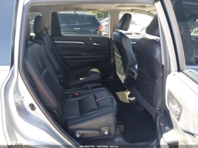 Toyota Highlander - 8