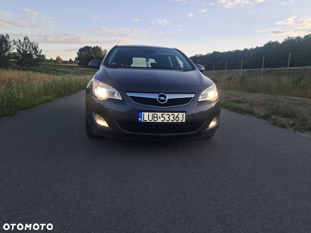 Opel Astra - 1
