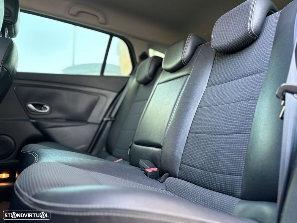 Renault Mégane Sport Tourer 1.5 dCi GT Line - 17