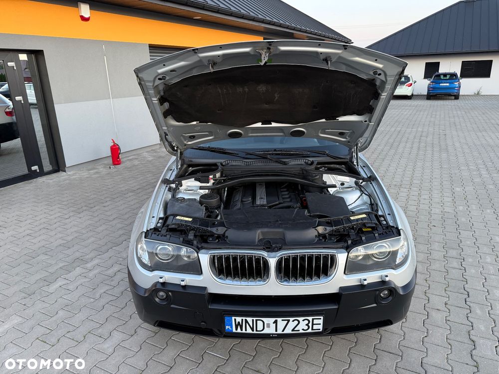 BMW X3 2.5i - 5