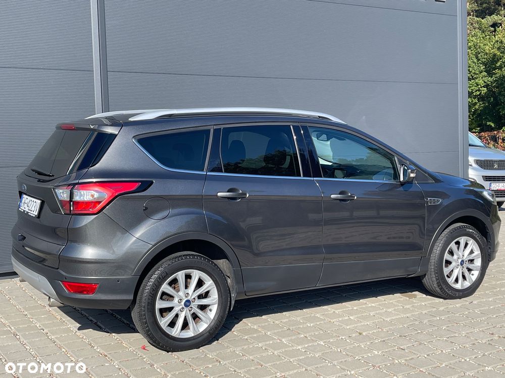 Ford Kuga - 9