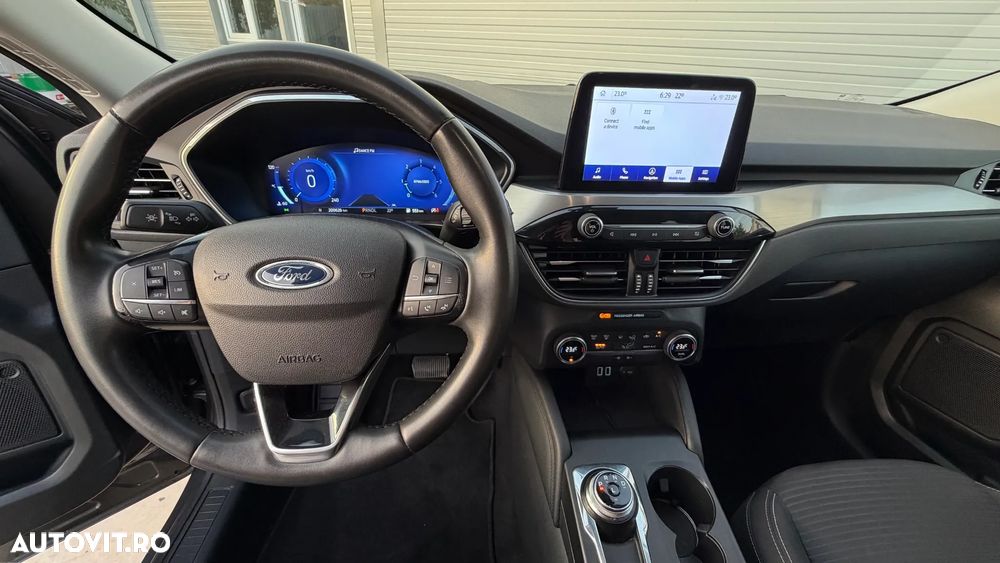 Ford Kuga - 13