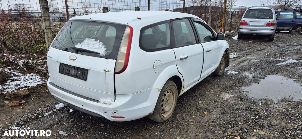 Dezmembram Ford Focus 1.6TDCI 2009 - 1