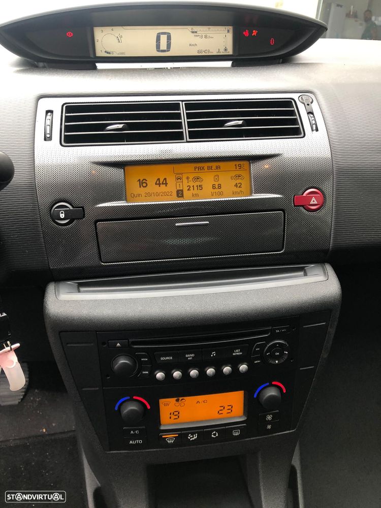 Citroën C4 1.6 HDi VTS - 4