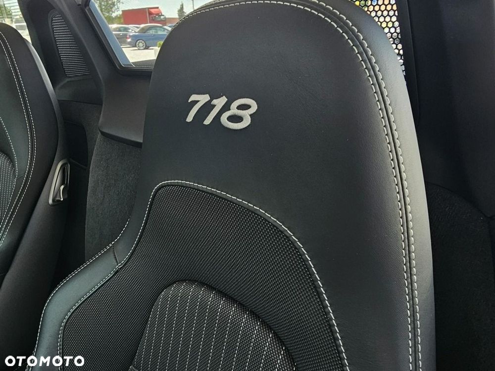 Porsche 718 Boxster - 34