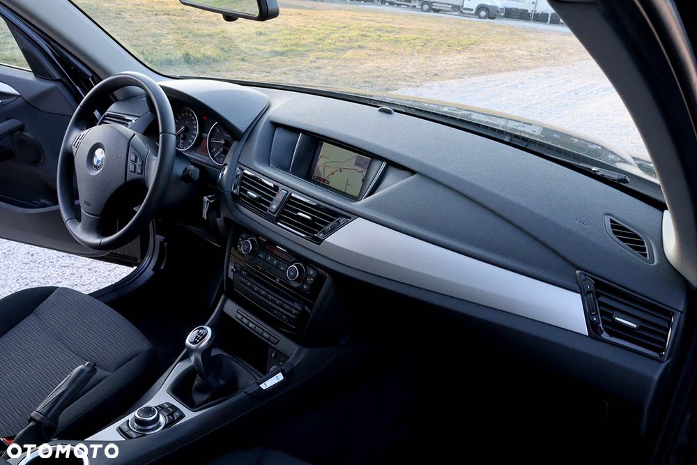 BMW X1 sDrive20i xLine - 23