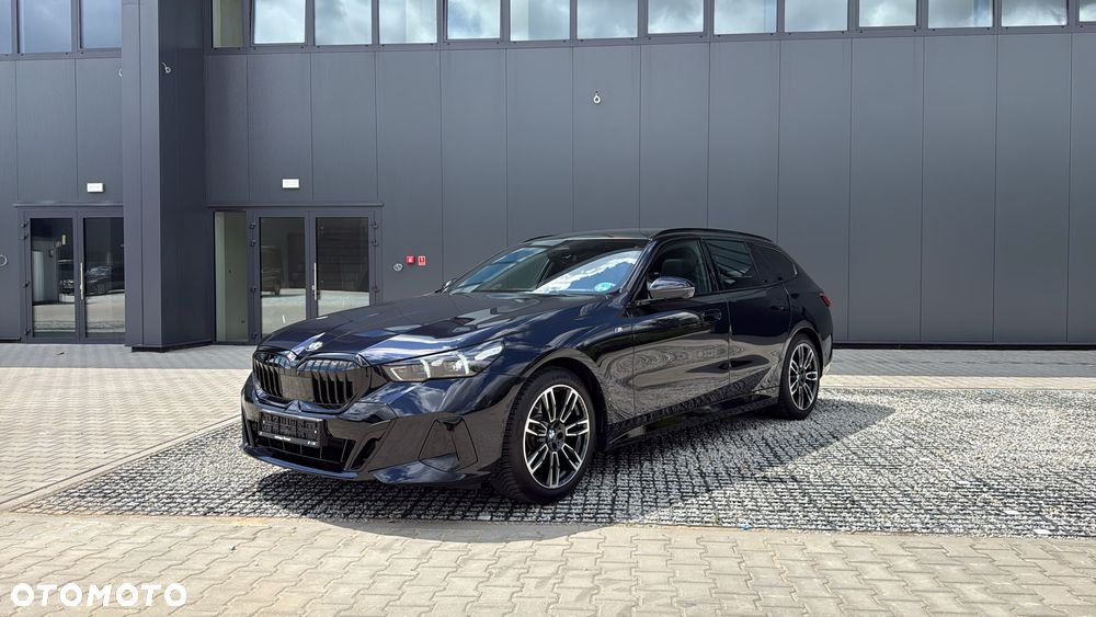 BMW Seria 5 520d xDrive - 4