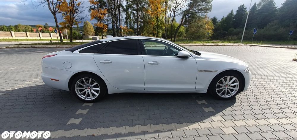 Jaguar XJ 3.0 D V6 LWB Portfolio - 3