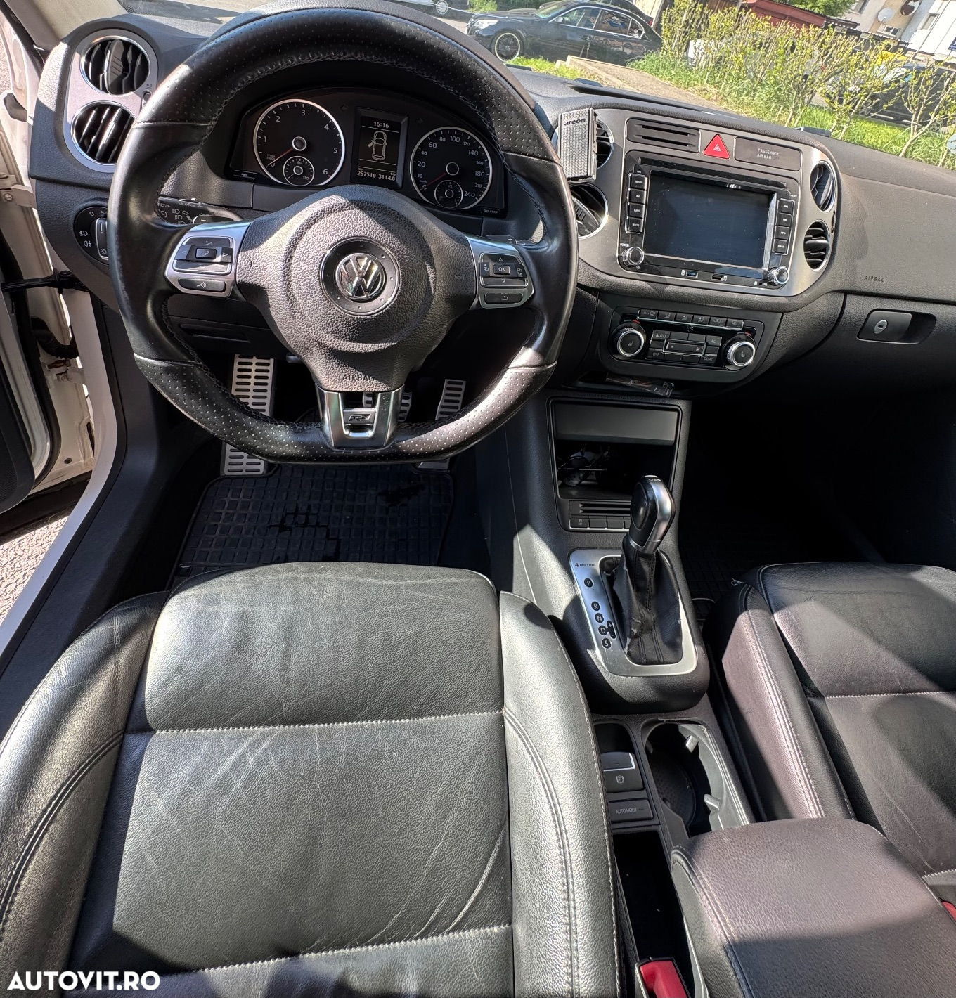 Volkswagen Tiguan 2.0 TDI 4Motion DSG Track & Field - 8
