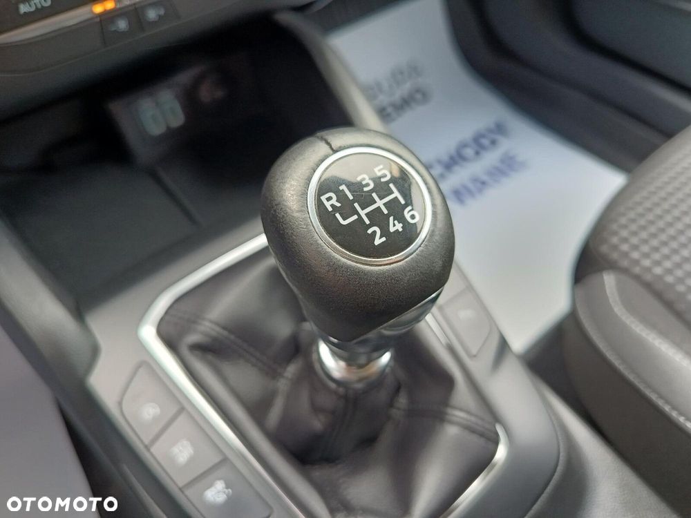 Ford Focus 1.5 EcoBlue SCR Connected - 23