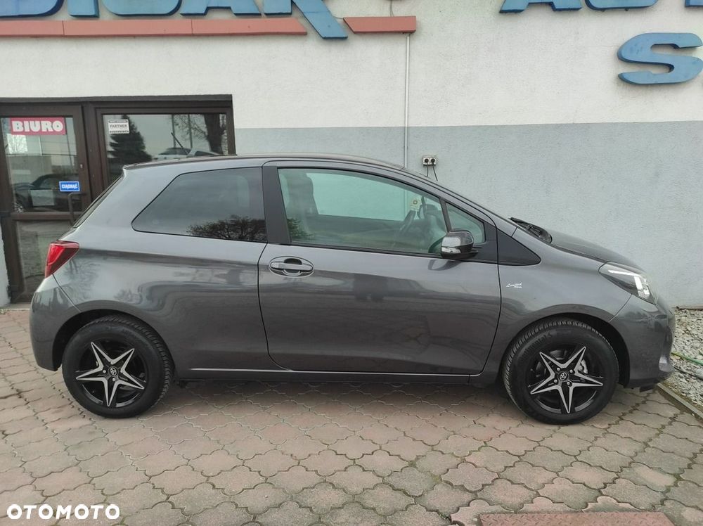 Toyota Yaris - 7