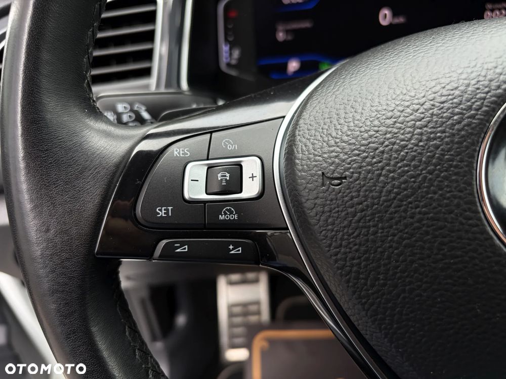 Volkswagen T-Roc 2.0 TSI OPF 4MOTION DSG Sport - 23