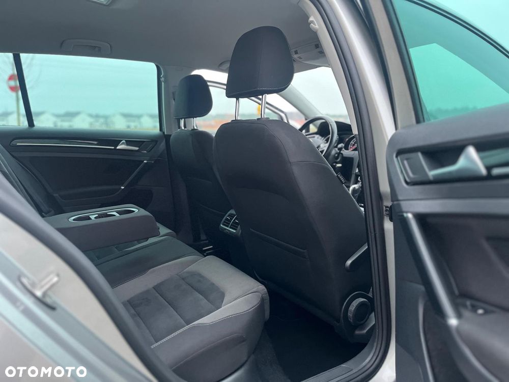 Volkswagen Golf 1.4 TSI BMT Highline DSG - 32