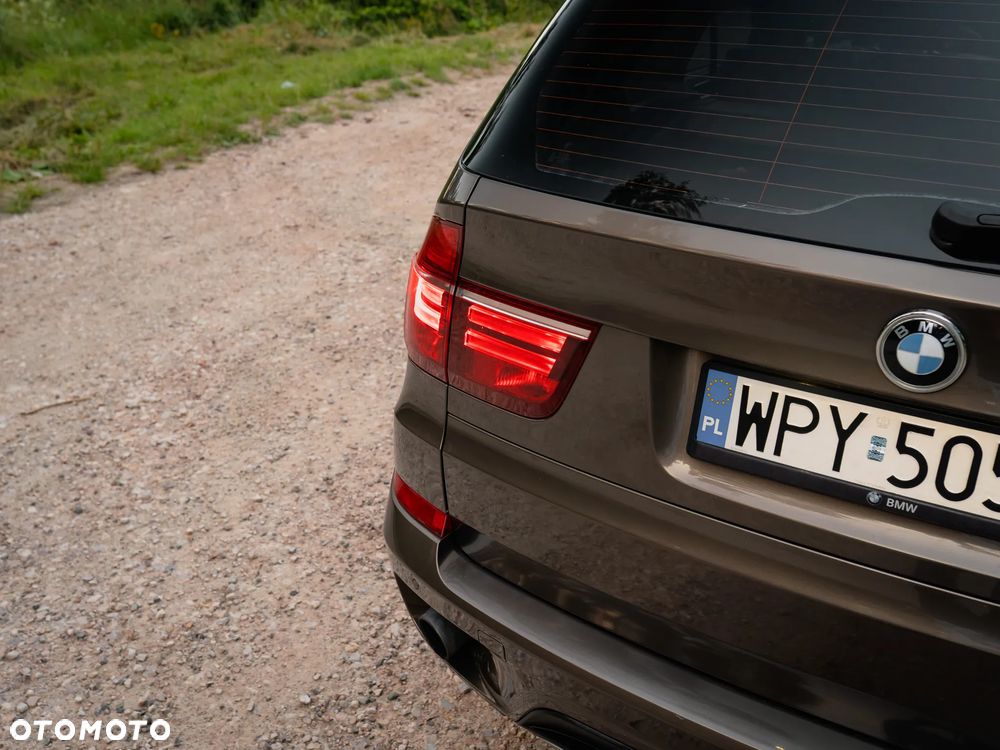 BMW X5 xDrive35i - 12