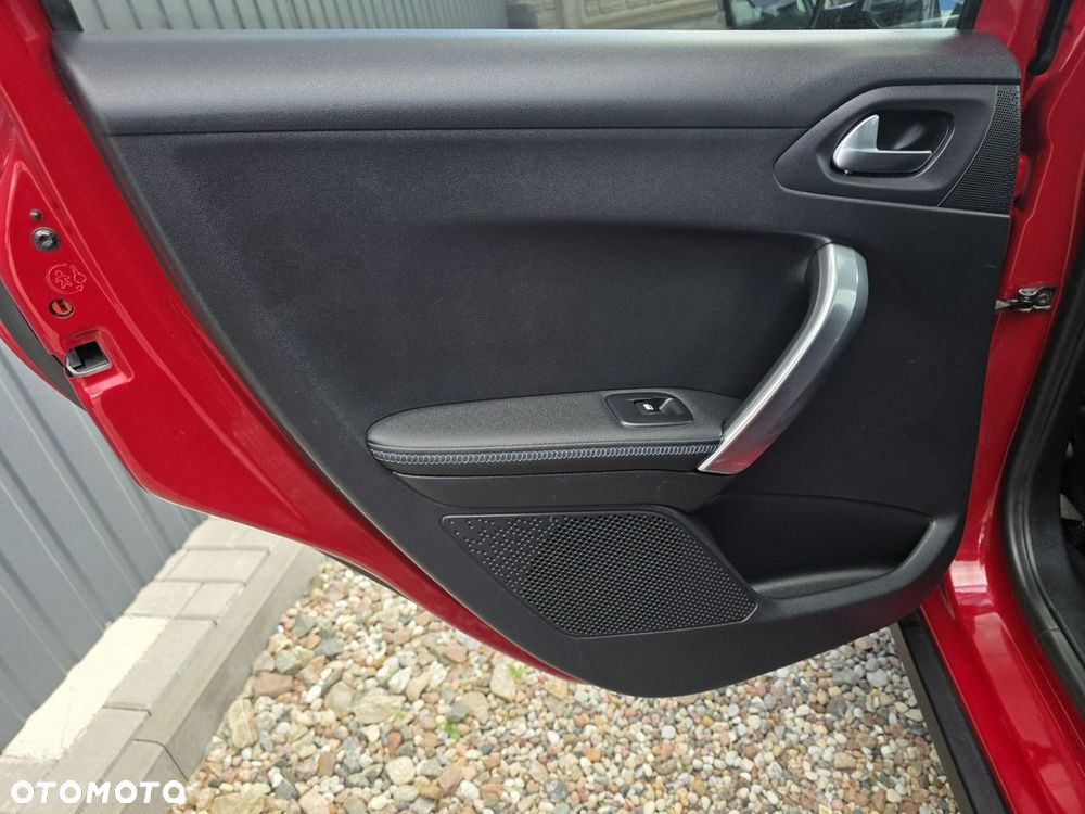 Peugeot 2008 1.2 Pure Tech GPF Crossway S&S EAT6 - 24