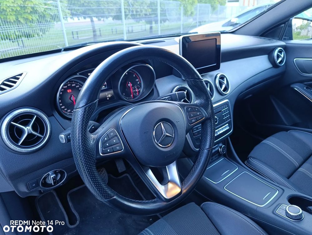 Mercedes-Benz CLA - 32