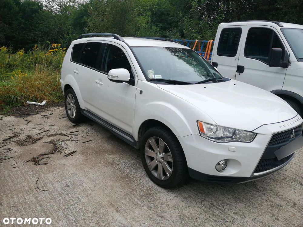 Mitsubishi Outlander 2.2 DID Instyle NAVI TC-SST - 3