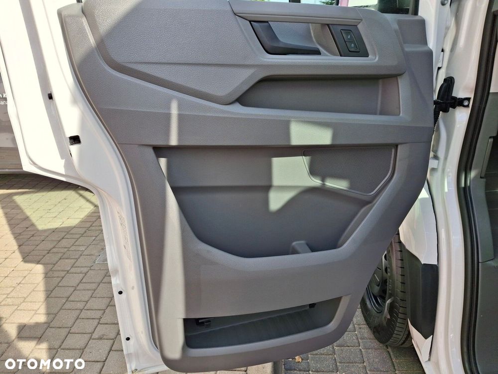 Volkswagen Crafter - 12