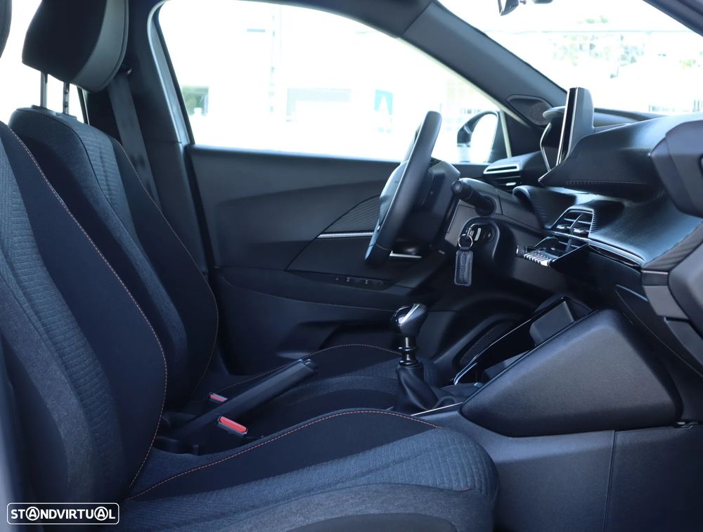 Peugeot 2008 1.2 PureTech Style - 20