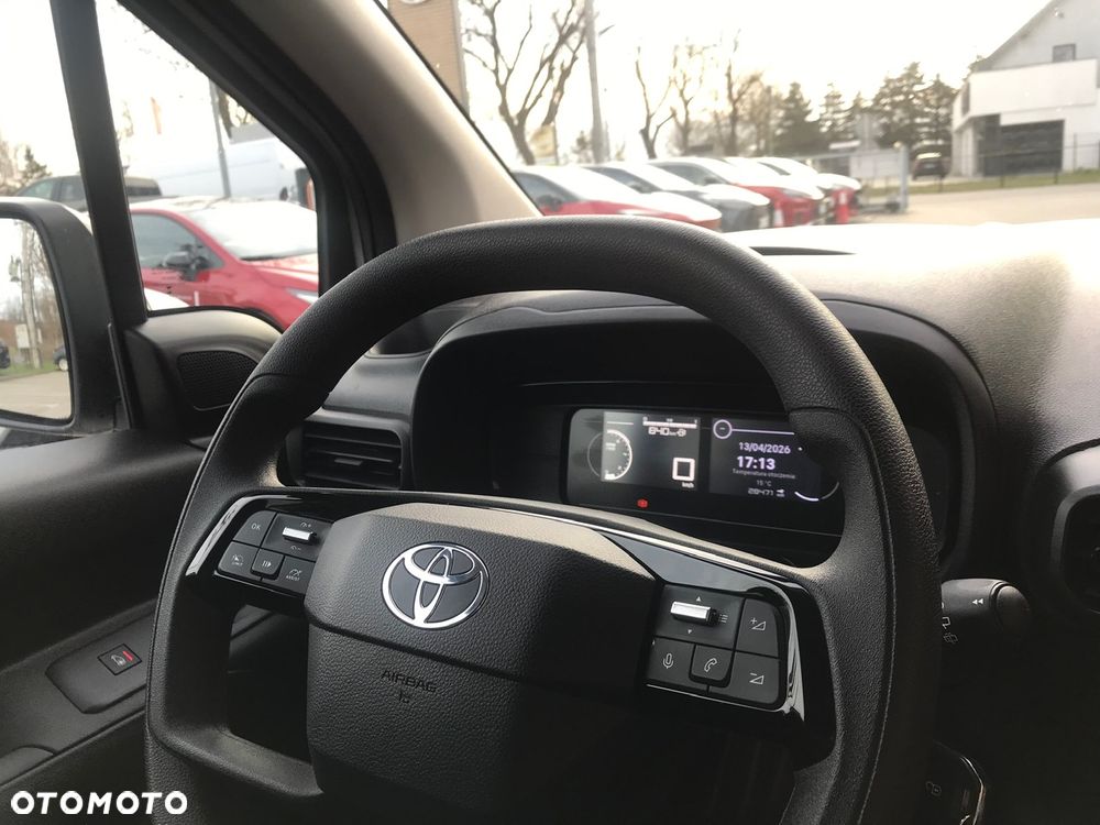 Toyota Proace City - 28