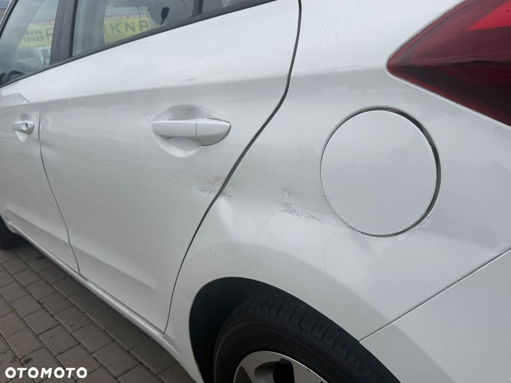 Hyundai i20 1.1 CRDi Trend - 18