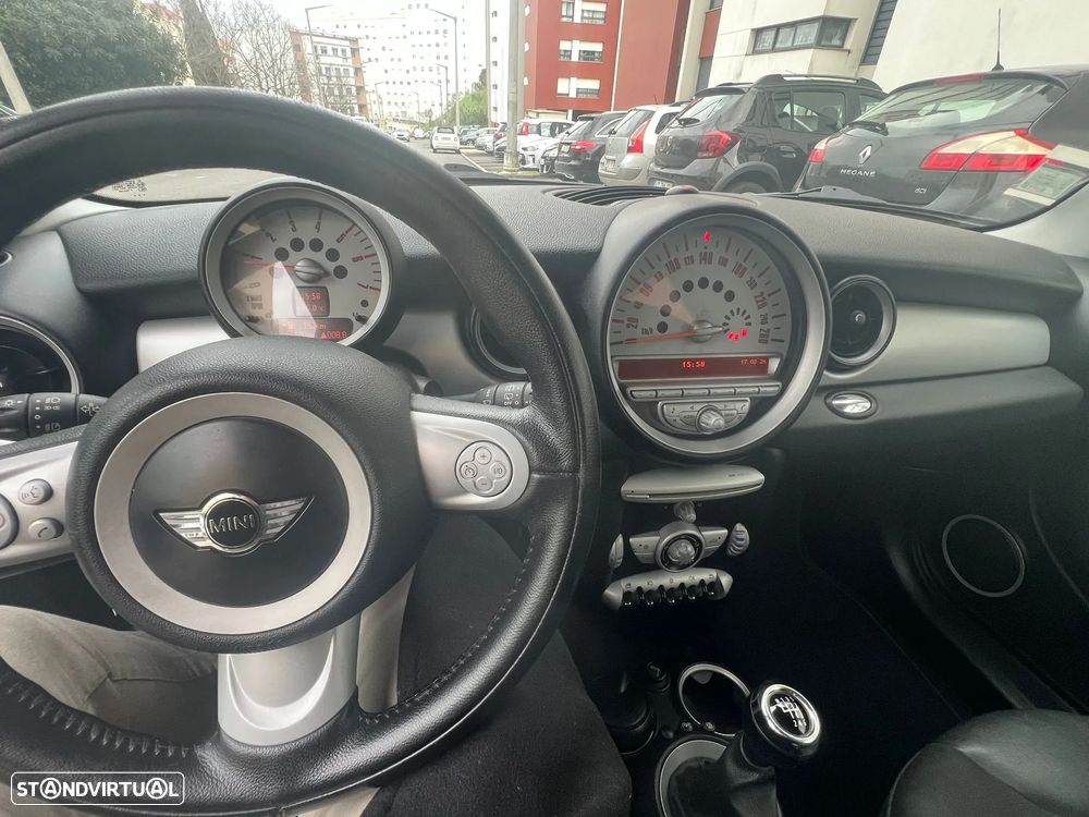 MINI 3 Portas Cooper D - 10