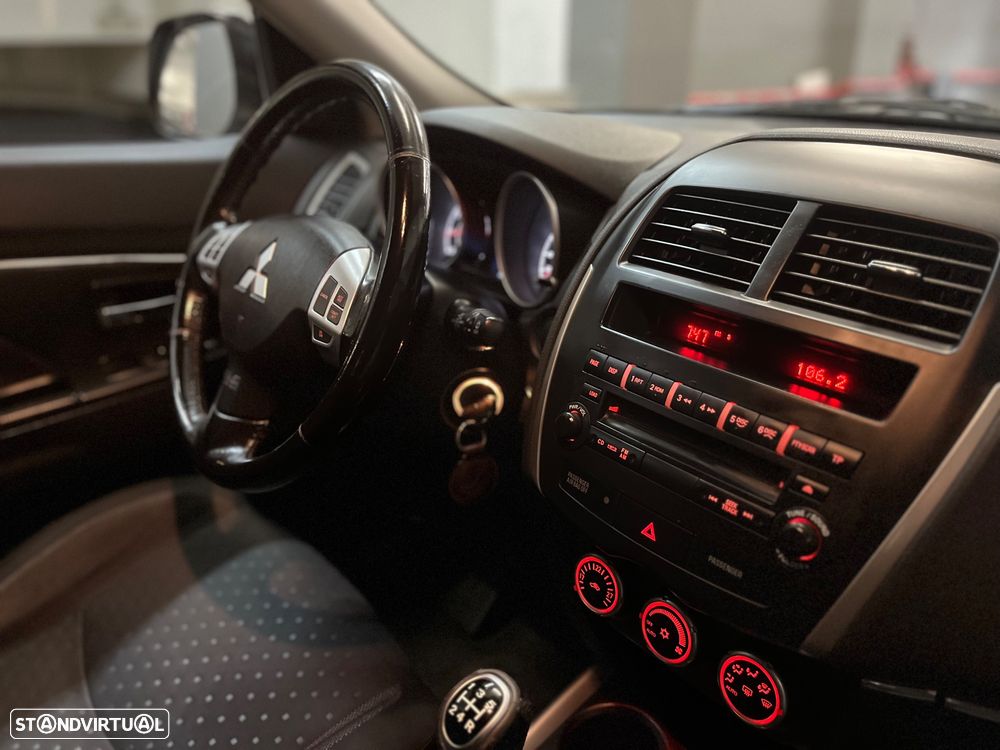 Mitsubishi ASX 1.6 Intense - 25