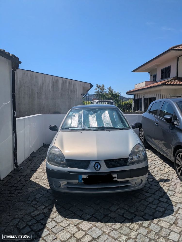 Renault Clio - 2