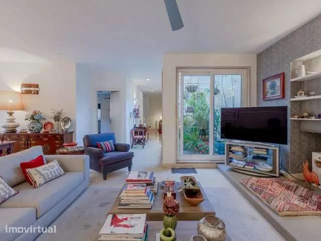 Moradia T6 com Jardim Interior e Garagem na Lapa – Junto à Embaixada d - Grande imagem: 4/30