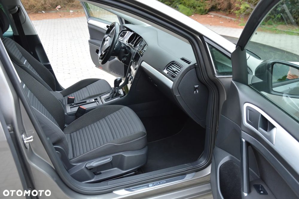 Volkswagen Golf 1.4 TSI BlueMotion Technology DSG Cup - 11