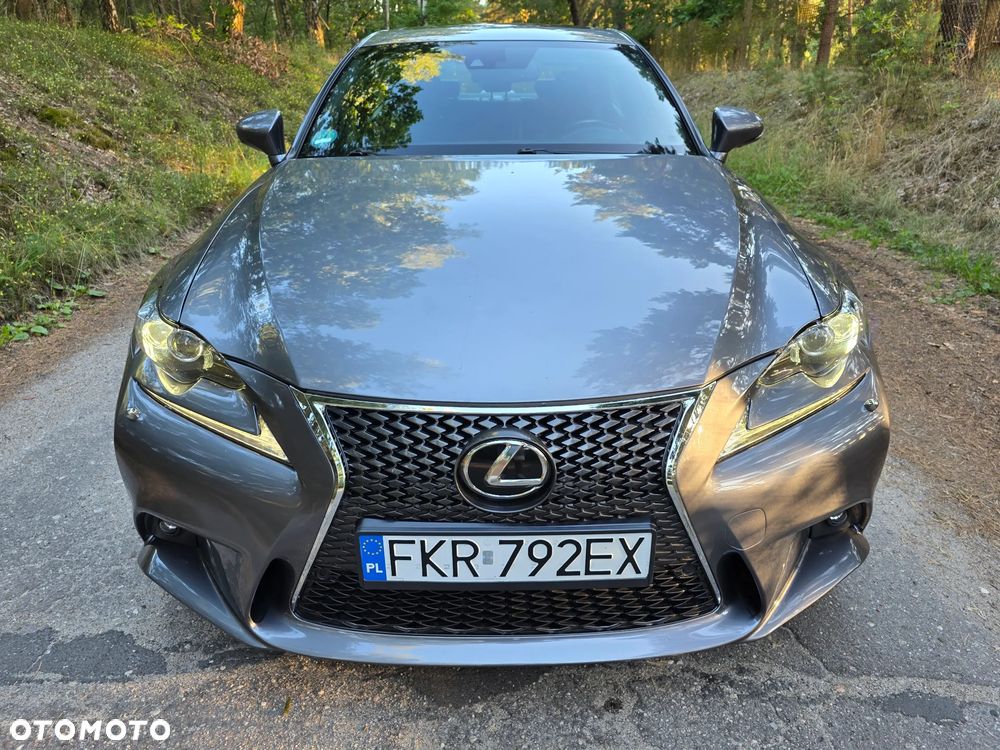 Lexus IS 200t Sport Line - 9