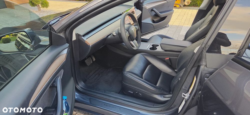 Tesla Model 3 Langstreckenbatterie Allradantrieb Dual Motor - 7