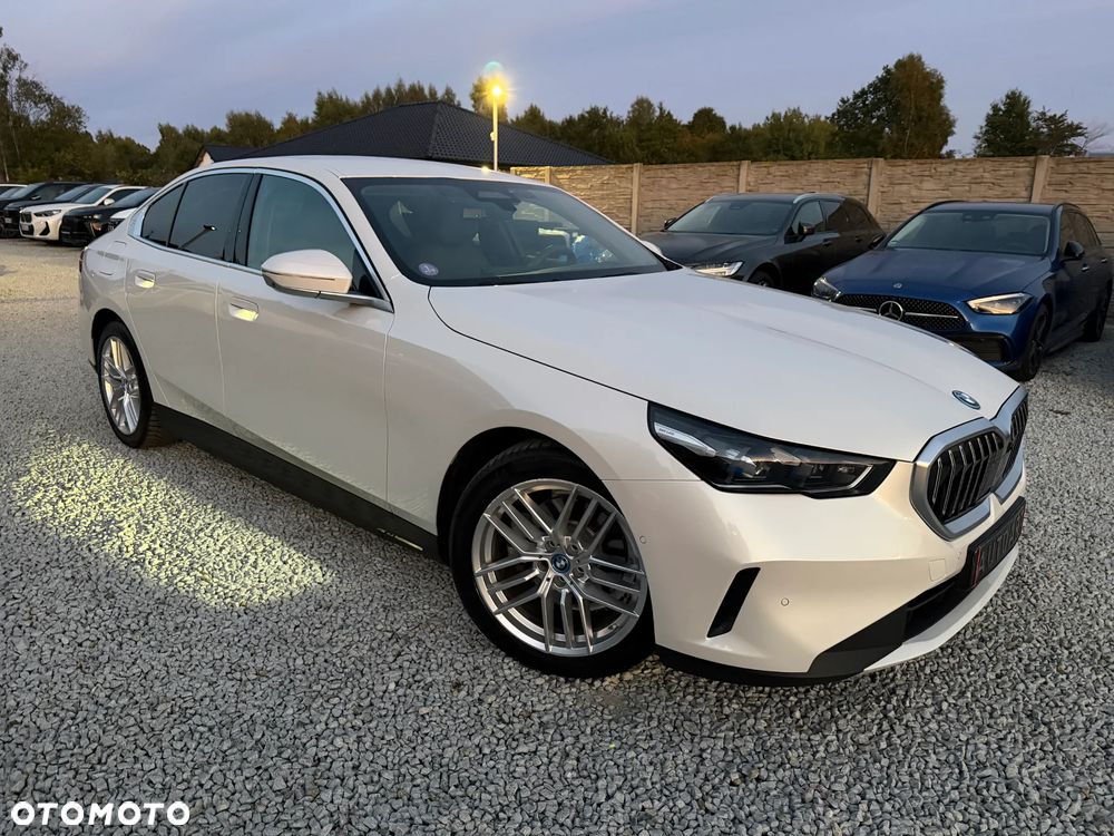 BMW Seria 5 530e xDrive - 22