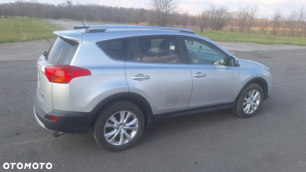 Toyota RAV4 2.0 D-4D Prestige - 4